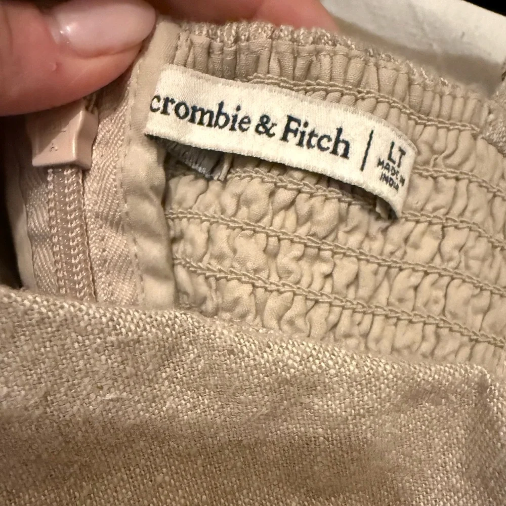 Abercrombie and Fitch Linen-Blend Ruched Squareneck Mini Dress - Picture 7 of 7